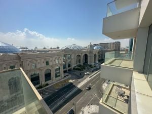 Cozy 1BHK with Place Vendme View
