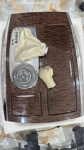 center console assembly/gear