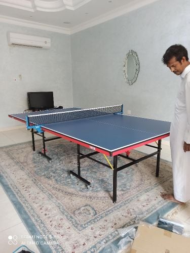 طاولة كرة المضرب