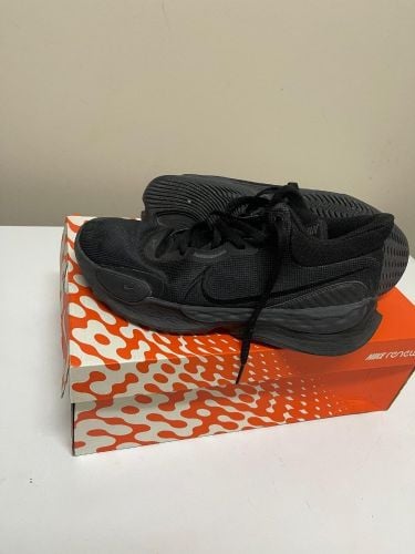 Nike Basketball Shoe