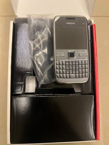 نوكيا اي72 بالكرتون اوروبي 