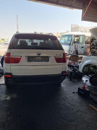 للبيع قطع غيار فقط بم دبليو اكس٥