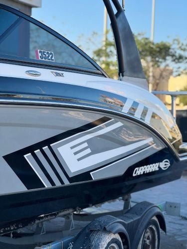 jet boat tinting &stickers