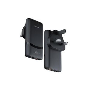 Plug with USB-C and USB-A Ports
