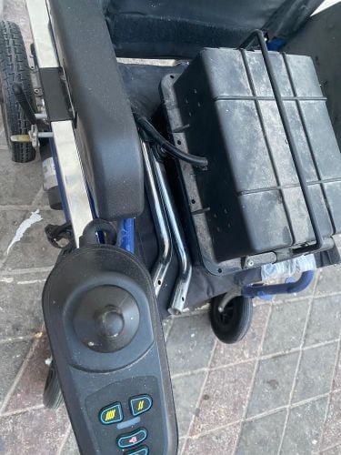 electric wheel chair brand new 