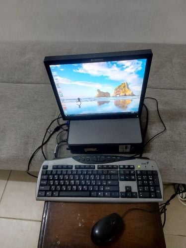 كمبيوتر مستعمل للبدل او للبيع