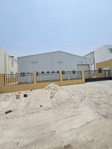 للايجار مخزن في بركة العوامر