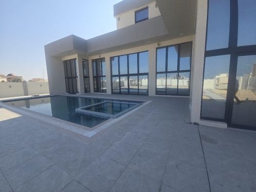 فله للبيع بالفرش