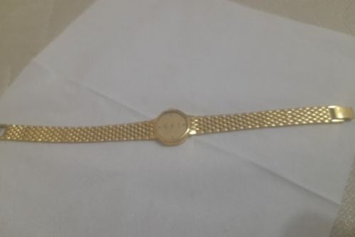 ساعه يد نسائيه ماركه عالميه