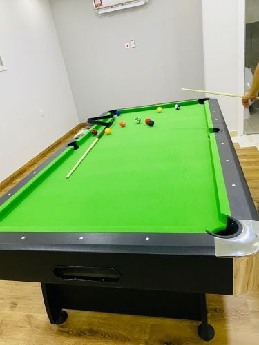 طاولة بلياردو 8 قدم