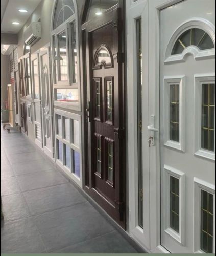 أبواب ونوافذ ومطبخ جديد