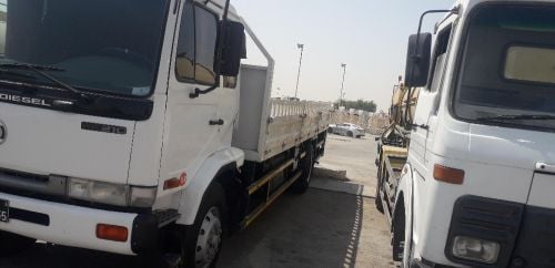 10 ton truck for Rent