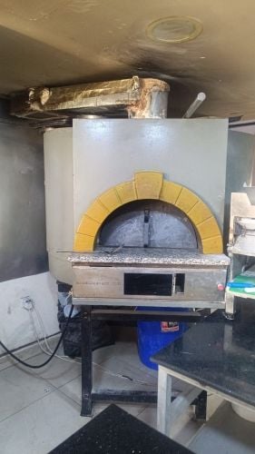 pizza and pastry ouven