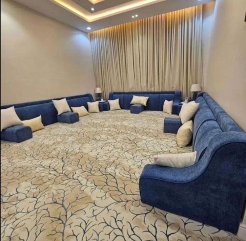 أريكة مجلس للبيع