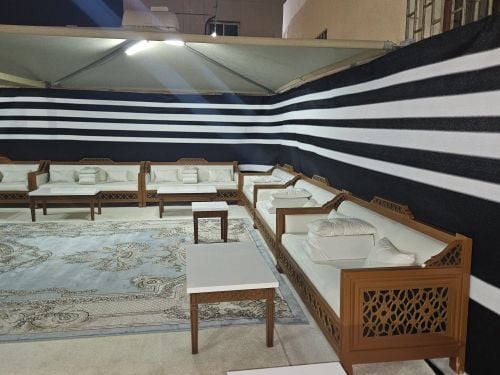 سجاد ايراني وكراسي ومكيفات للايجا