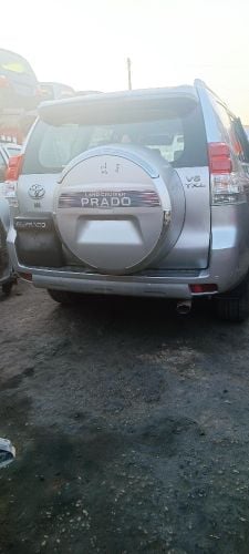 بيع قطع غيار برادو 2010