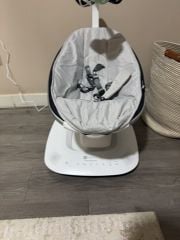 Mama roo baby swing 
