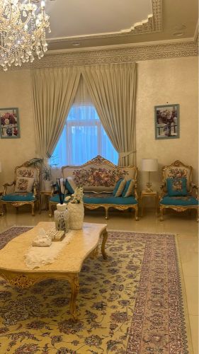 طقمين كراسي  لعدد ١٣ شخص