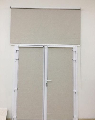 Roller blind, vatical blind