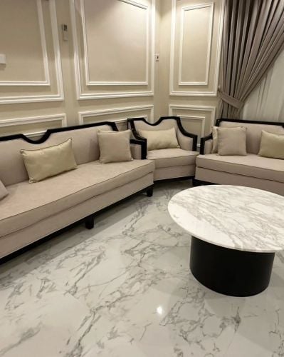 luxurious majlis