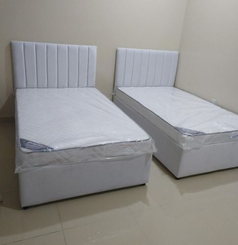 بيع وتصنيع سرير مزدوج.