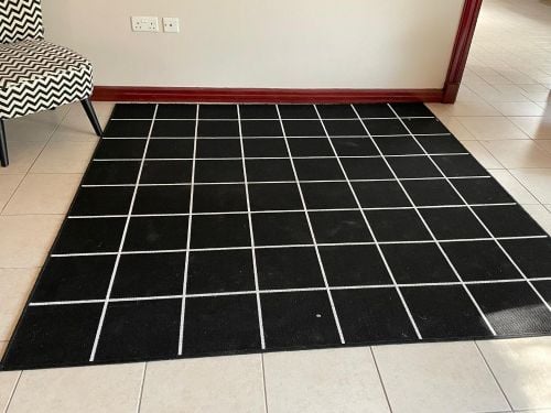 Square Rug, Reversable blk &white
