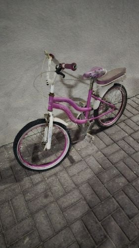 girls bicycle