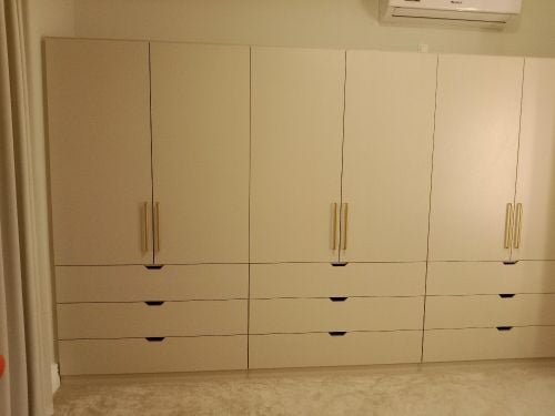 في عندي مطبخ لازمو صيانة ابواب ال