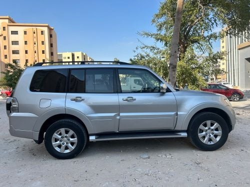 2019 Mitsubishi Pajero GLS