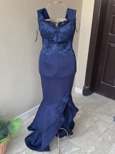 Waisted occasion dress