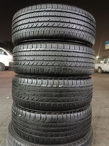 205/60/16 Good year tyre