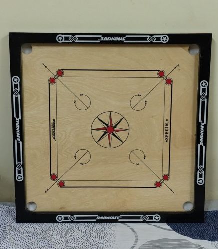 carrom board