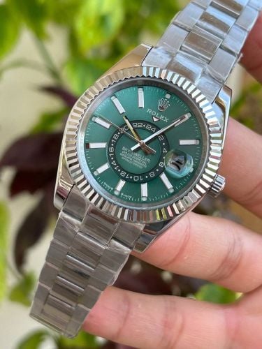 ساعات رولكس و أوميغا و كارتير 