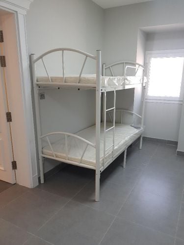 White Steel Bung Bed For Sell
