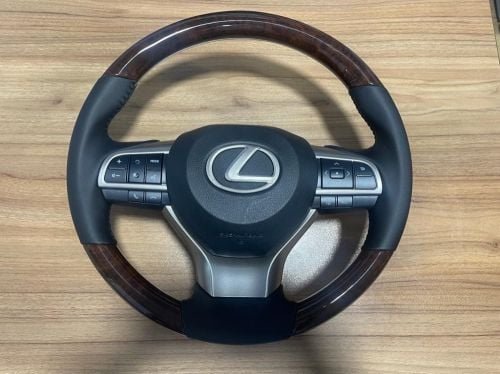 سكان لكزس ١٦ إلى ٢١