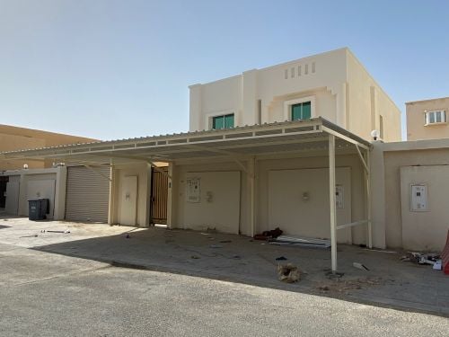 اعمال الحديد والاسوار الخ.