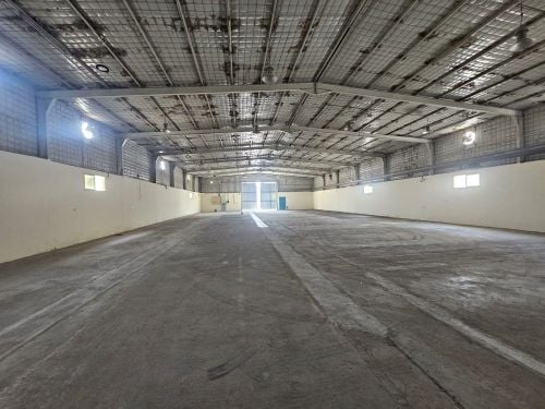 FOOD STORE FOR RENT  INDUSTRIAL A