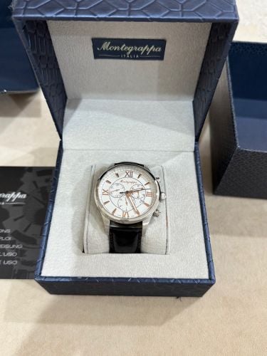 ساعة مونتغرافا 