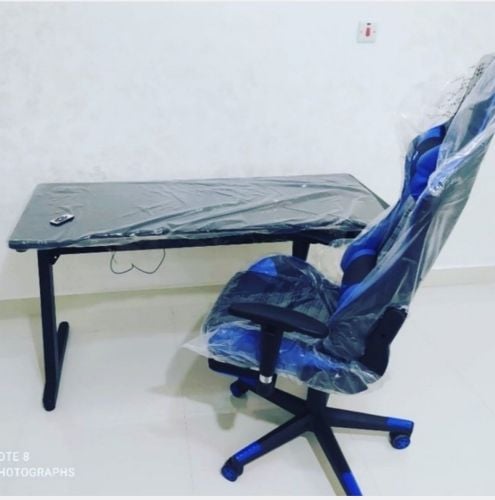 Gaming Chair and table