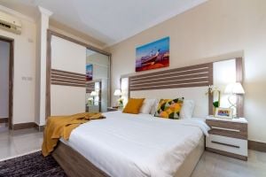 شقة مذهلة من غرفتي نوم مفروشة بال