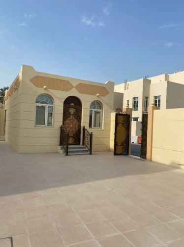 للبيع ٣ فلل بالخريطيات جديده