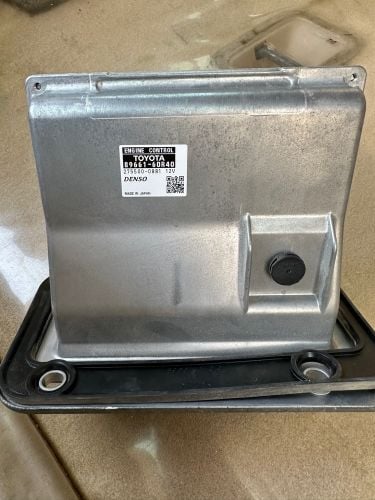 للبيع كمبيوتر 5.7 