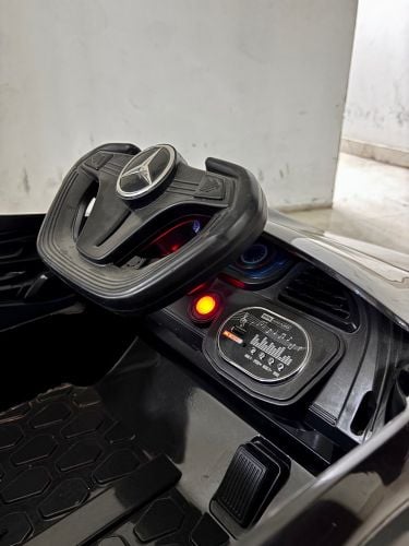 Mercedes car 