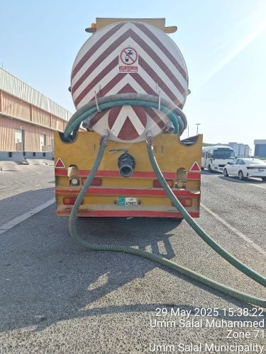 sewage tanker and sweet water tan