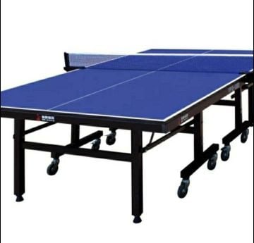 طاولة التنس