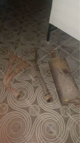 لايكلم الا الصامل 