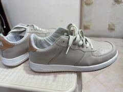 حذاء ماركه ناسا الأصلي ، مقاس ٤٩ 