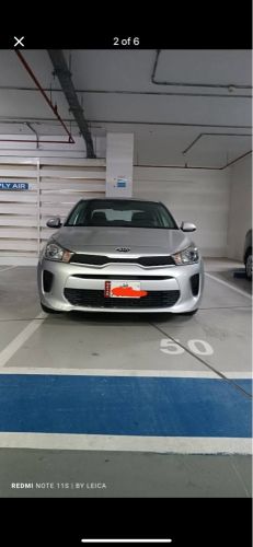 سائق عربي بسيارتي الخاصة