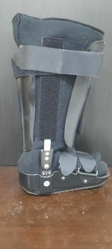 Medical foot shoe