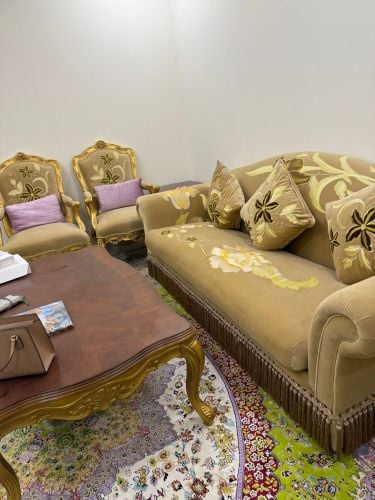 2 long sofa and 2 chairs 
